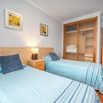 Ocean Horizon House 아파트
